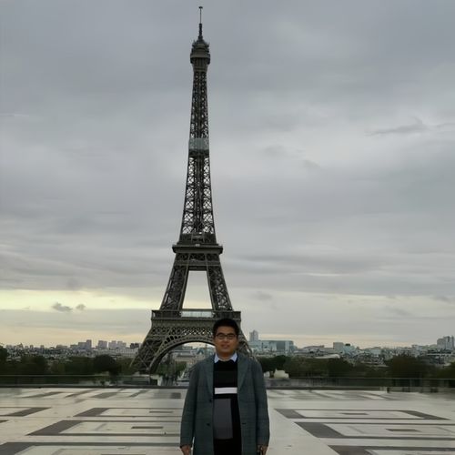 Latest company blogs about China-Made Wire Rope Netting Safeguards a Global Icon: Huihao Wire Mesh Products Utilized in Maintenance of Paris Eiffel