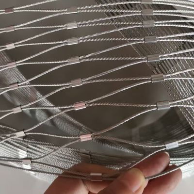 Harga yang bagus 1.5mm Wire Rope Stainless Steel Kabel Netting Digunakan Untuk Perlindungan Pagar Animal Cage Screen on line